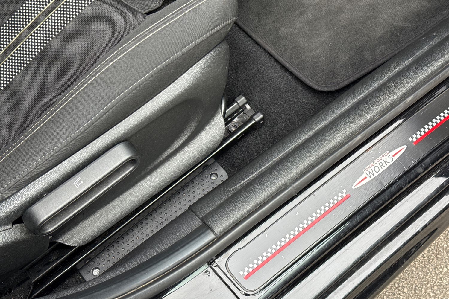 Used MINI Hatch 2019 for sale - 77996390: Photo 41