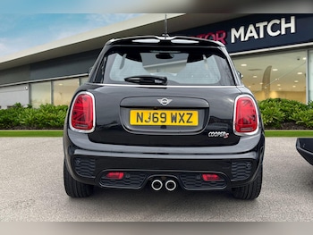 Used MINI Hatch 2019 for sale - 77996390: Photo