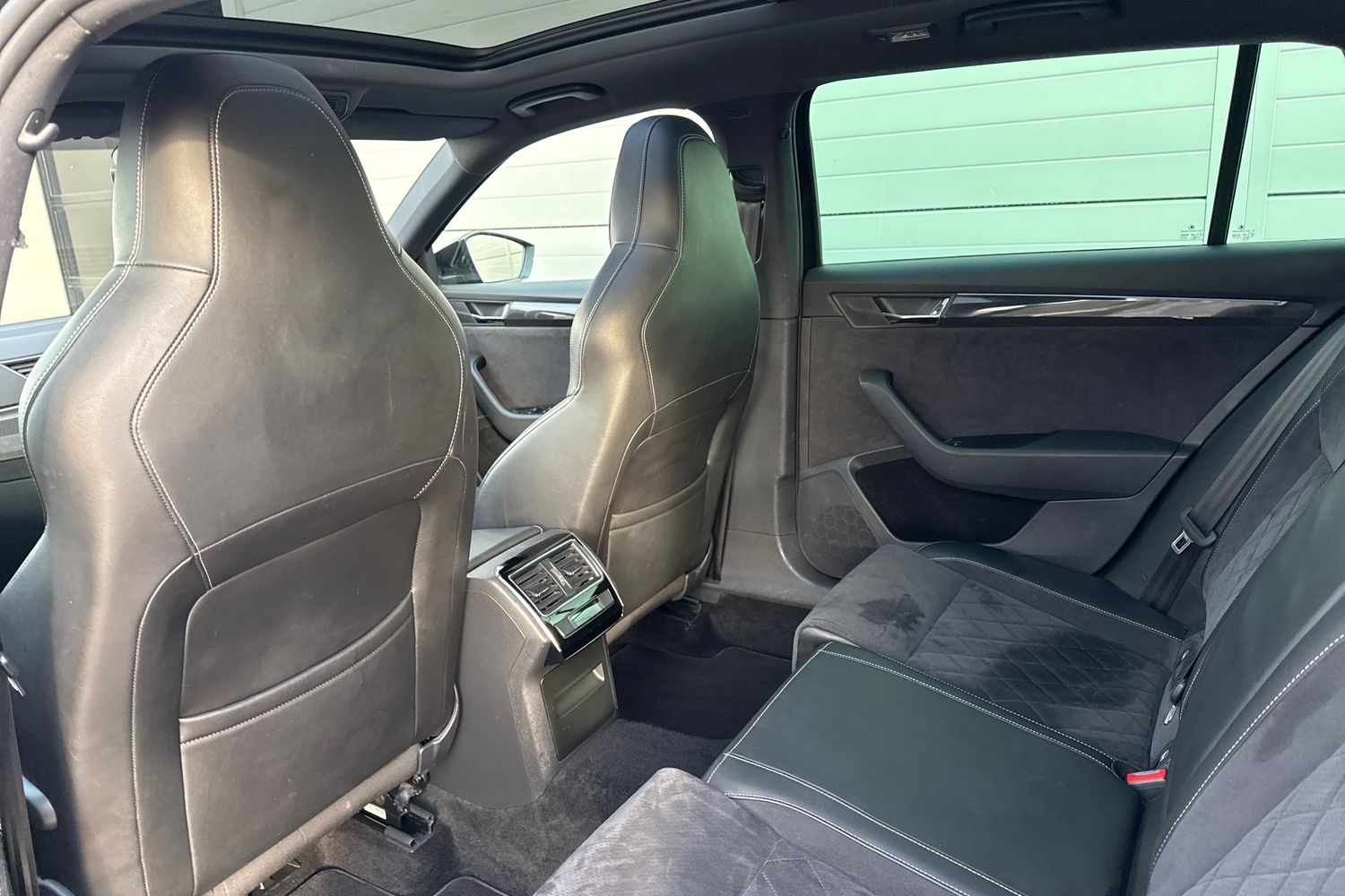 Used Skoda Superb 2018 for sale - 76495447: Photo 30