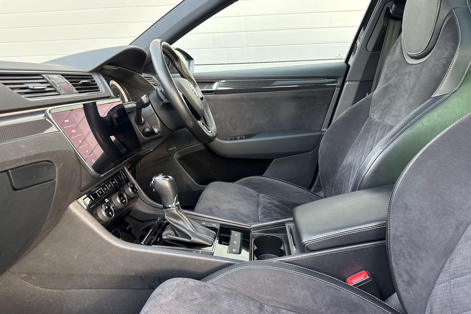 Used Skoda Superb 2018 for sale - 76495447: Photo 33