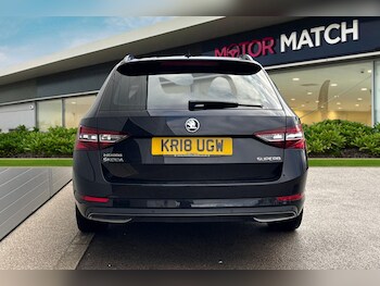 Used Skoda Superb 2018 for sale - 76495447: Photo