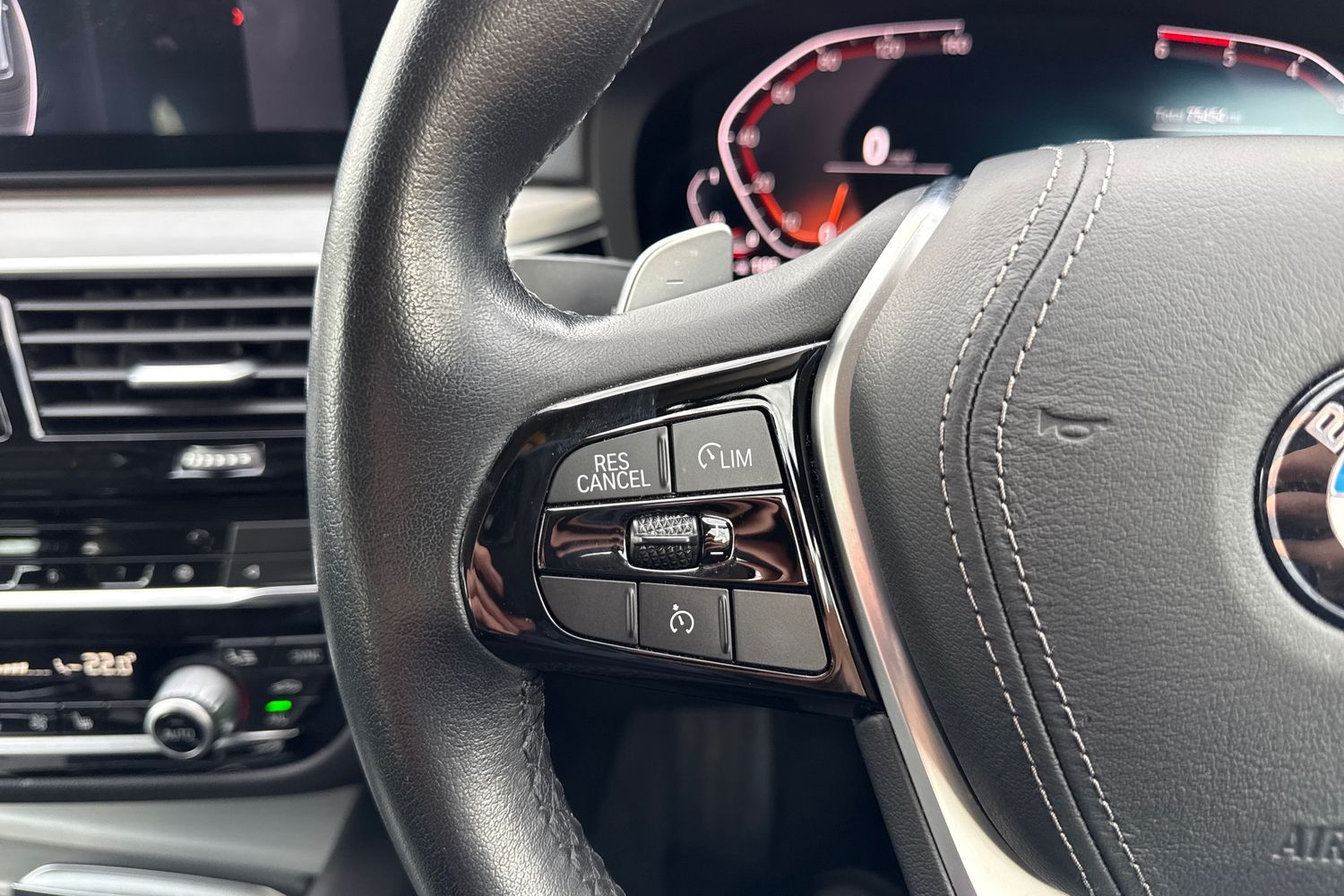 Used BMW 5 Series 2020 for sale - 77355400: Photo 44