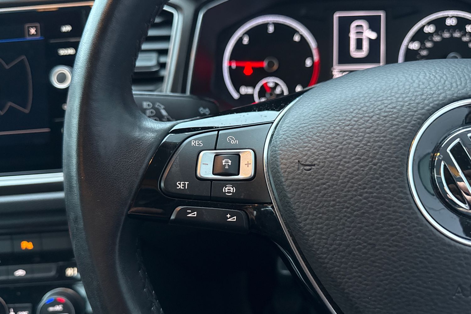 Used Volkswagen T-Roc 2019 for sale - 77415355: Photo 51