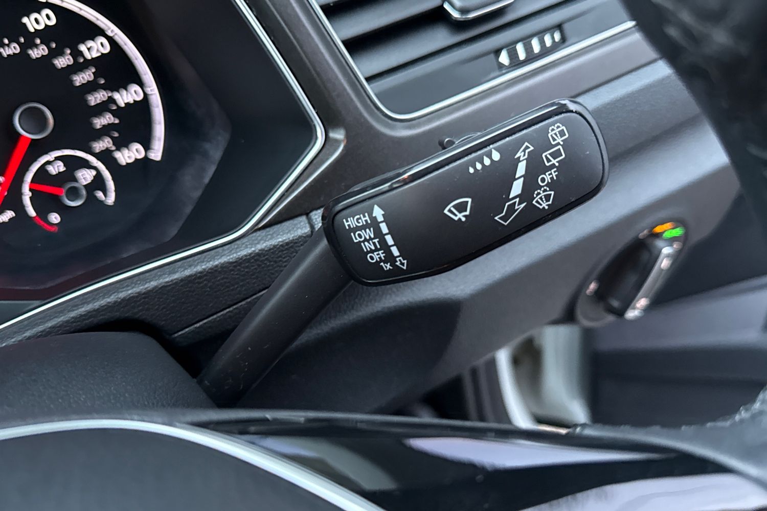 Used Volkswagen T-Roc 2019 for sale - 77415355: Photo 54