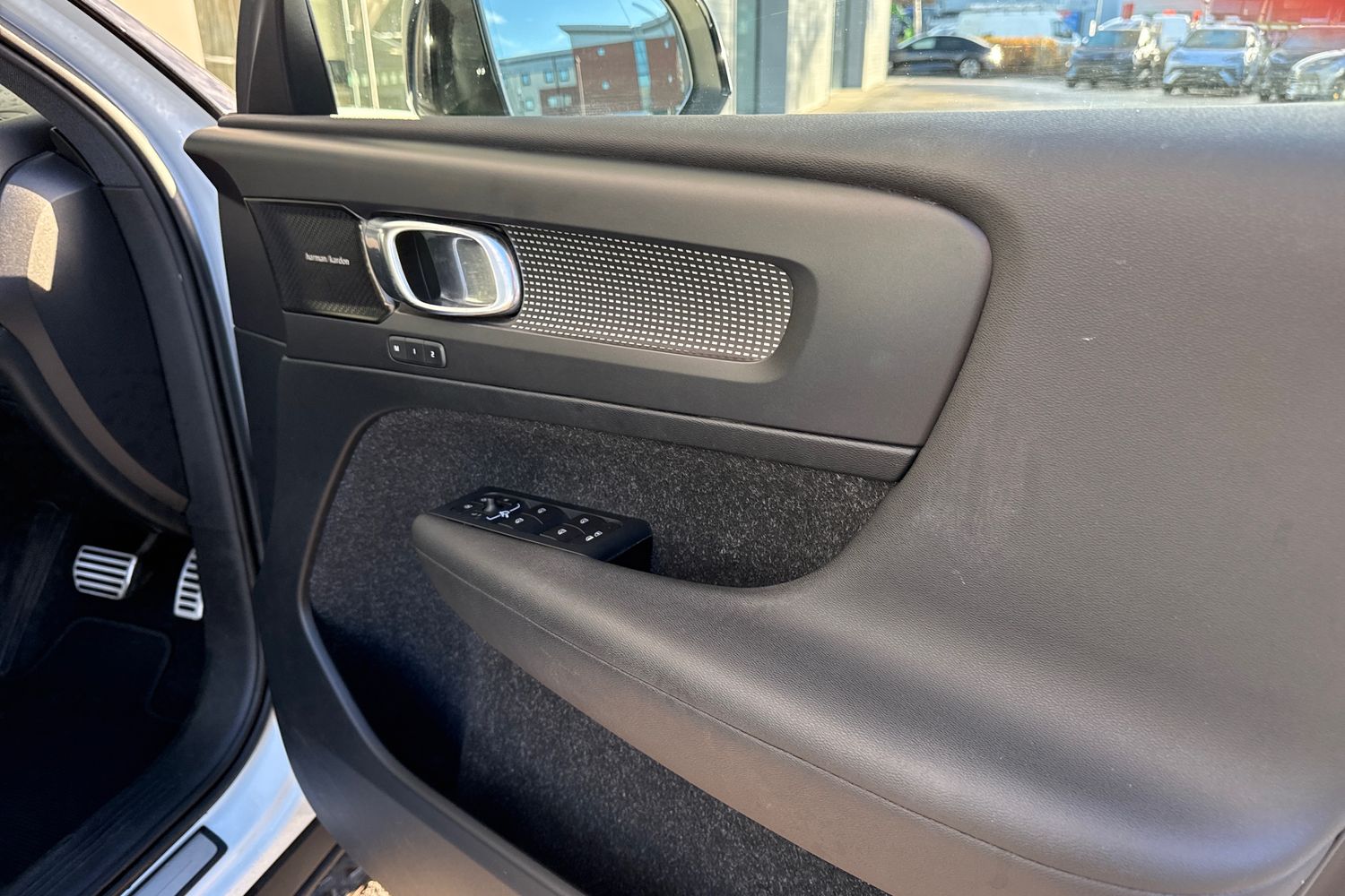 Used Volvo XC40 2018 for sale - 76783056: Photo 17