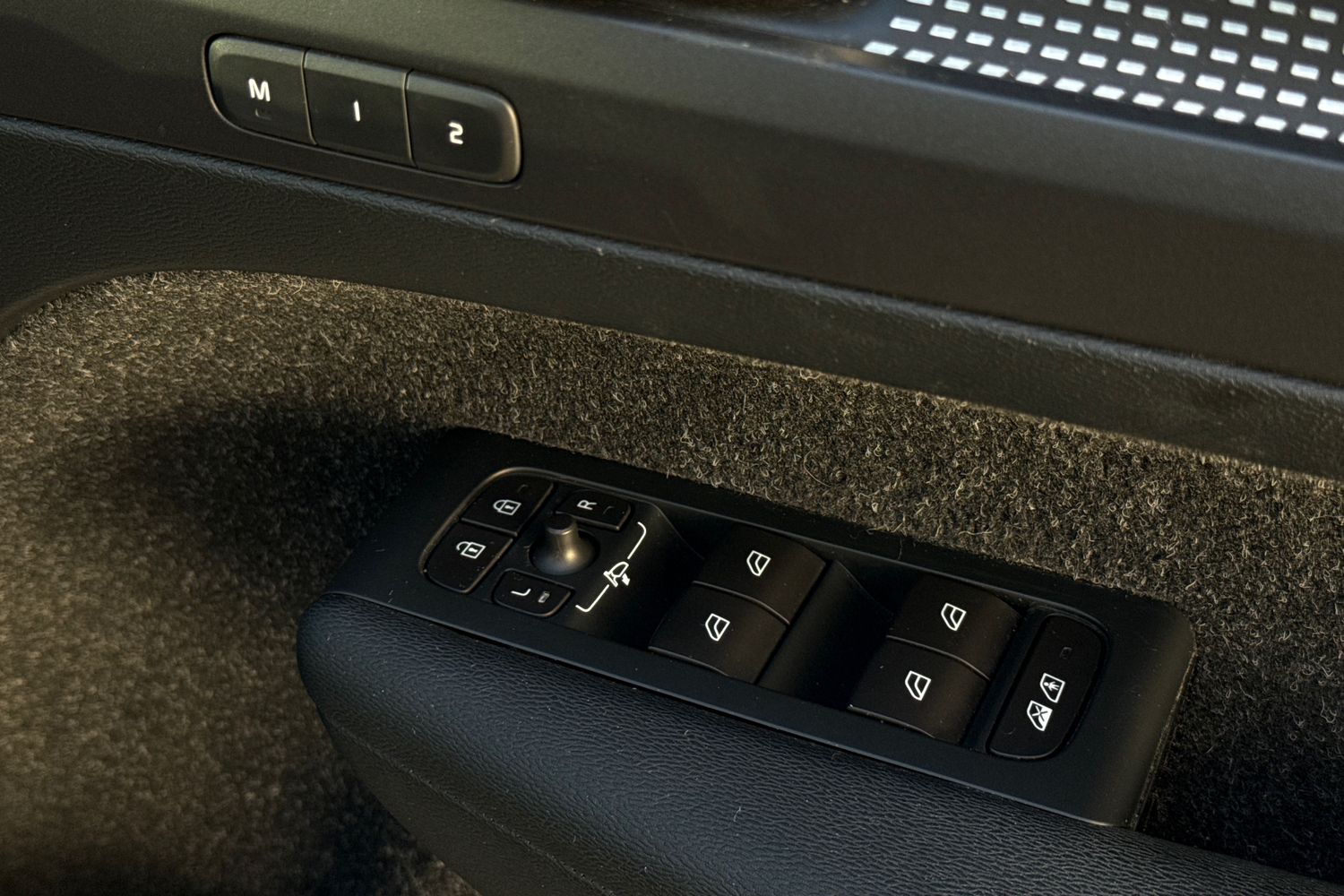 Used Volvo XC40 2018 for sale - 76783056: Photo 40