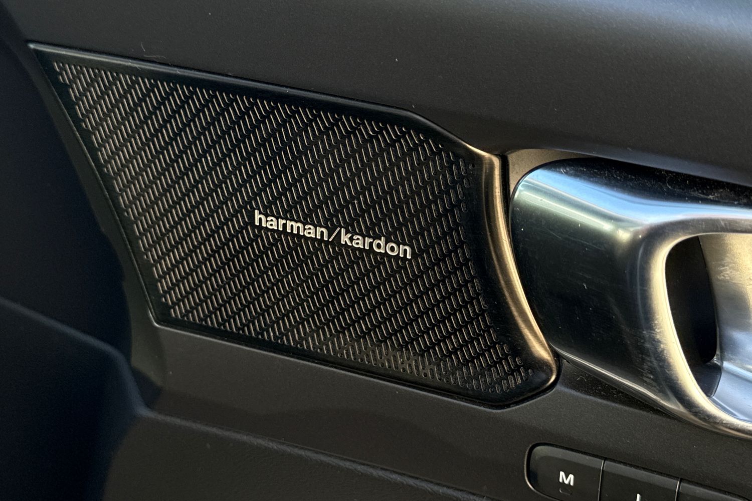 Used Volvo XC40 2018 for sale - 76783056: Photo 41