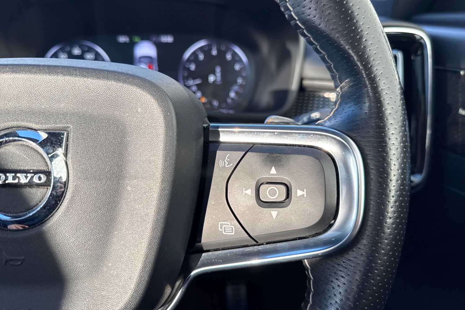 Used Volvo XC40 2018 for sale - 76783056: Photo 57