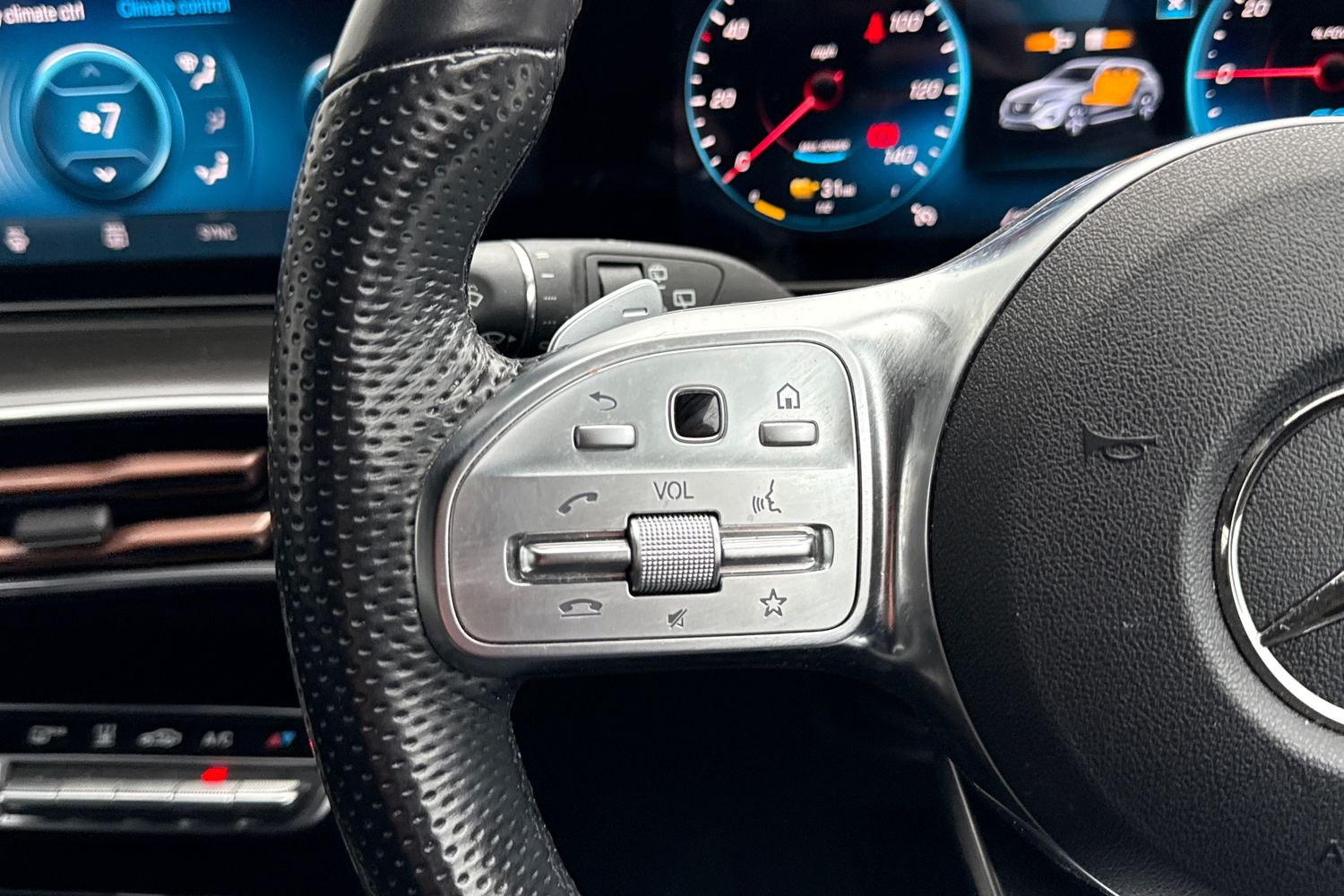 Used Mercedes-Benz EQC 2020 for sale - 77415360: Photo 46