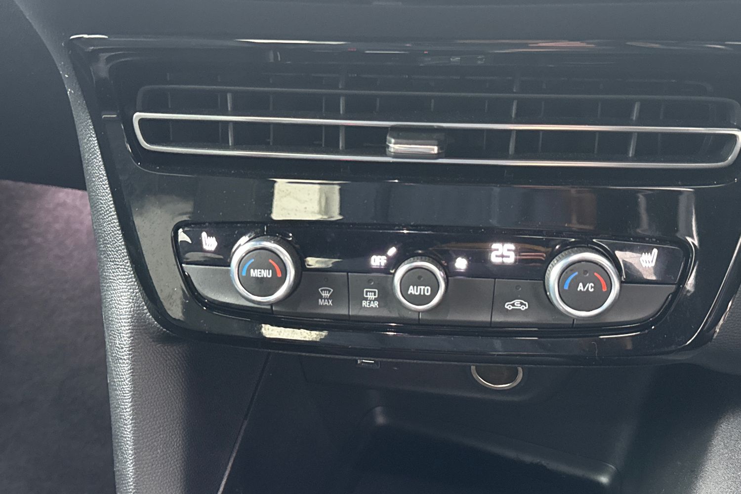 Used Vauxhall Mokka 2023 for sale - 76922970: Photo 22