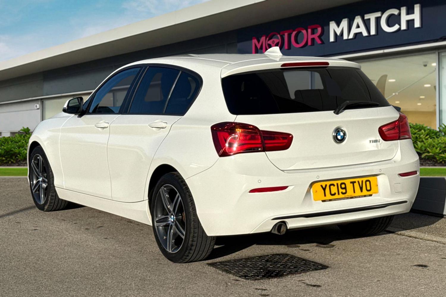 Used BMW 1 Series 2019 for sale - 76805356: Photo 2