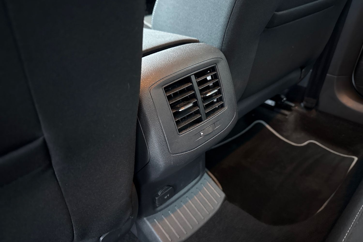 Used Volkswagen T-Roc 2019 for sale - 77615870: Photo 36