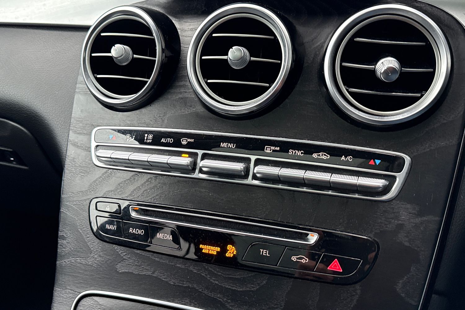 Used Mercedes-Benz GLC 2016 for sale - 76961465: Photo 22