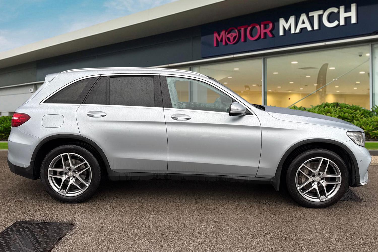 Used Mercedes-Benz GLC 2016 for sale - 76961465: Photo 3