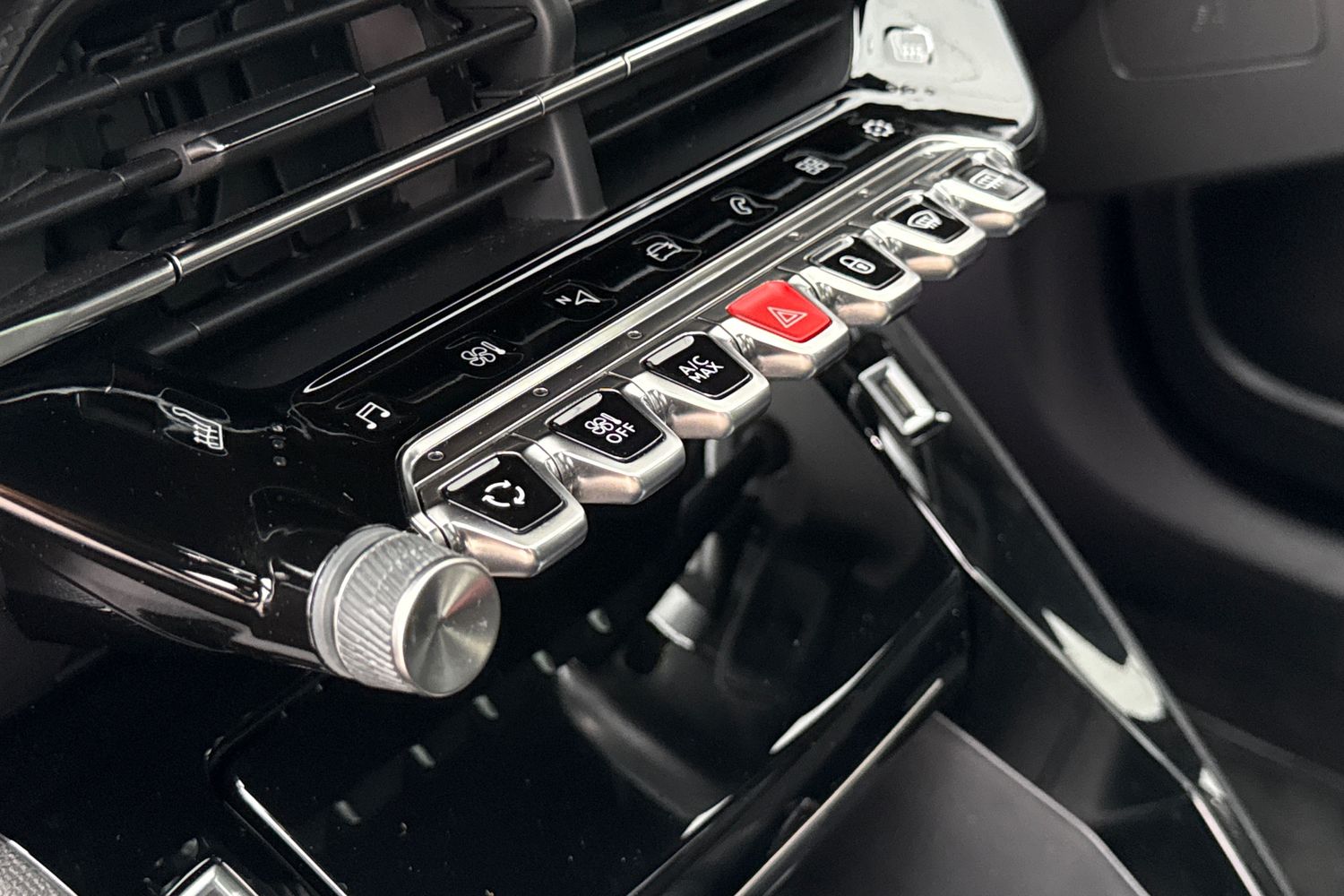 Used Peugeot 2008 2020 for sale - 77374370: Photo 35