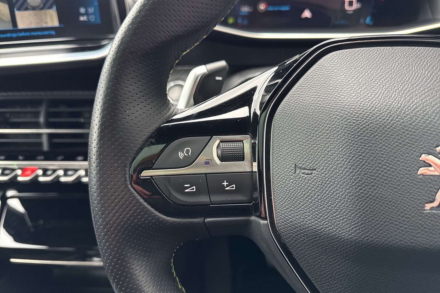 Used Peugeot 2008 2020 for sale - 77374370: Photo 54