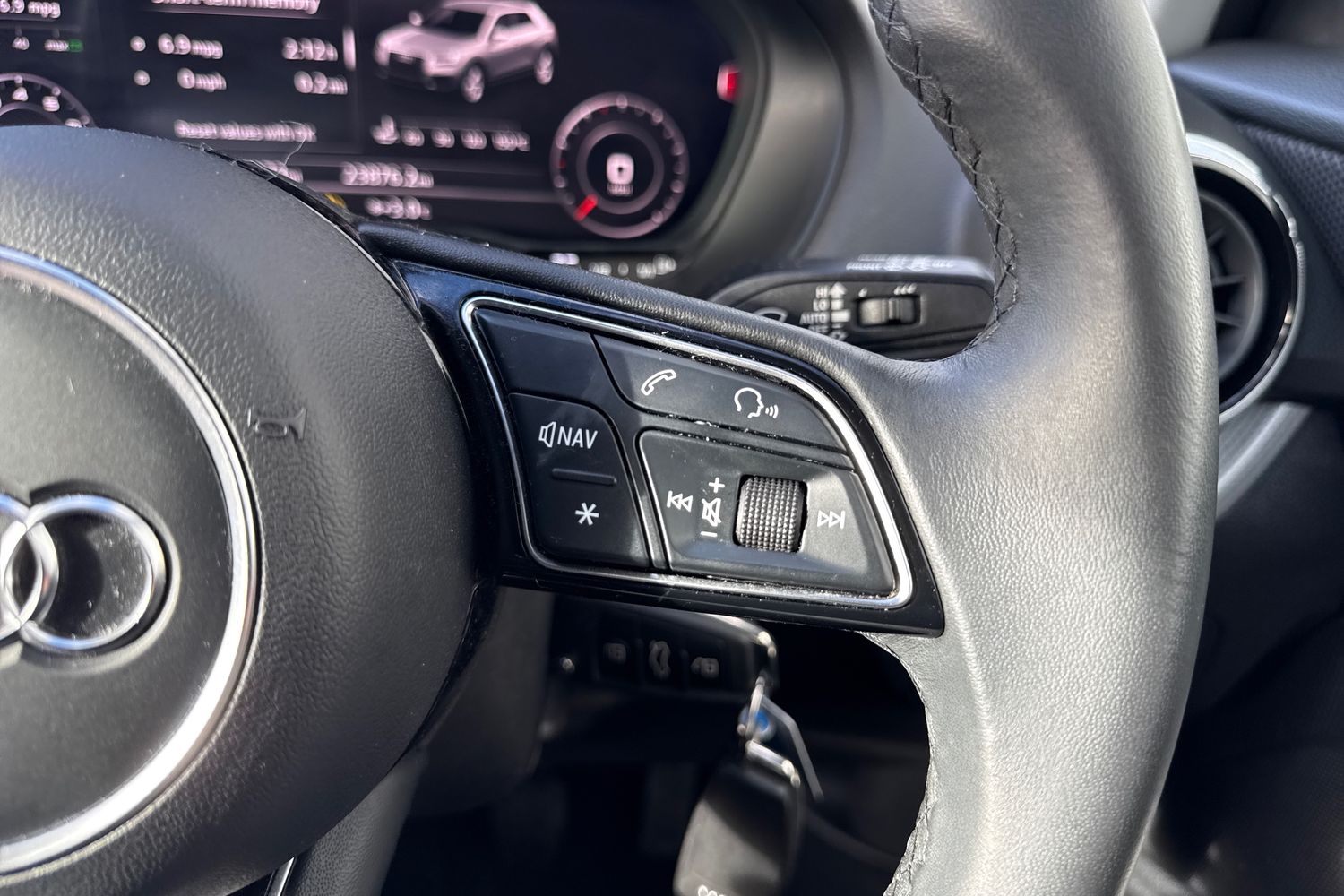 Used Audi Q2 2023 for sale - 76624991: Photo 54