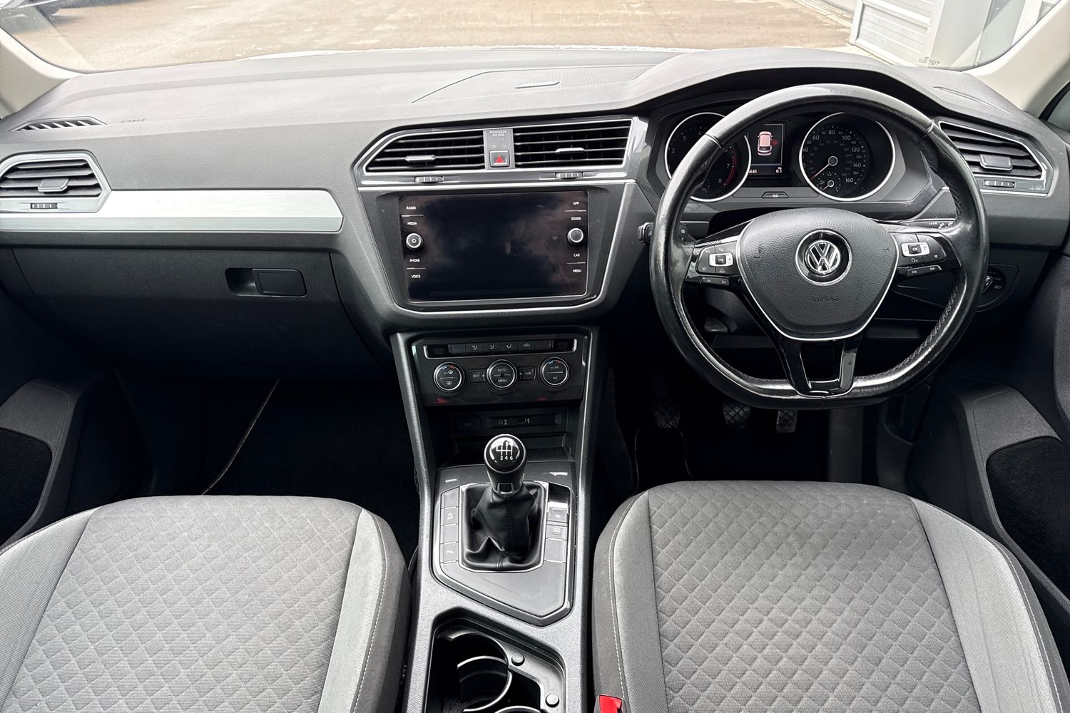 Used Volkswagen Tiguan 2017 for sale - 77540982: Photo 28