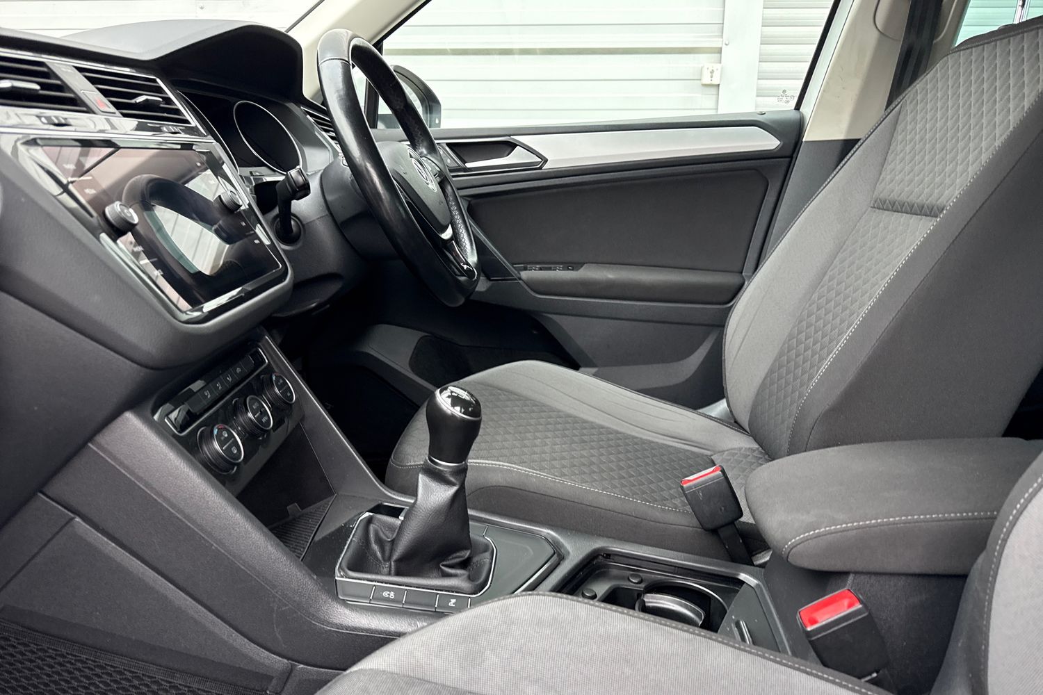 Used Volkswagen Tiguan 2017 for sale - 77540982: Photo 31