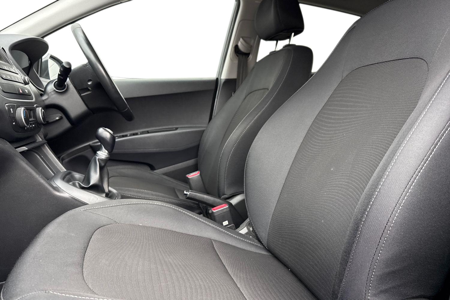 Used Hyundai i10 2017 for sale - 77275404: Photo 16