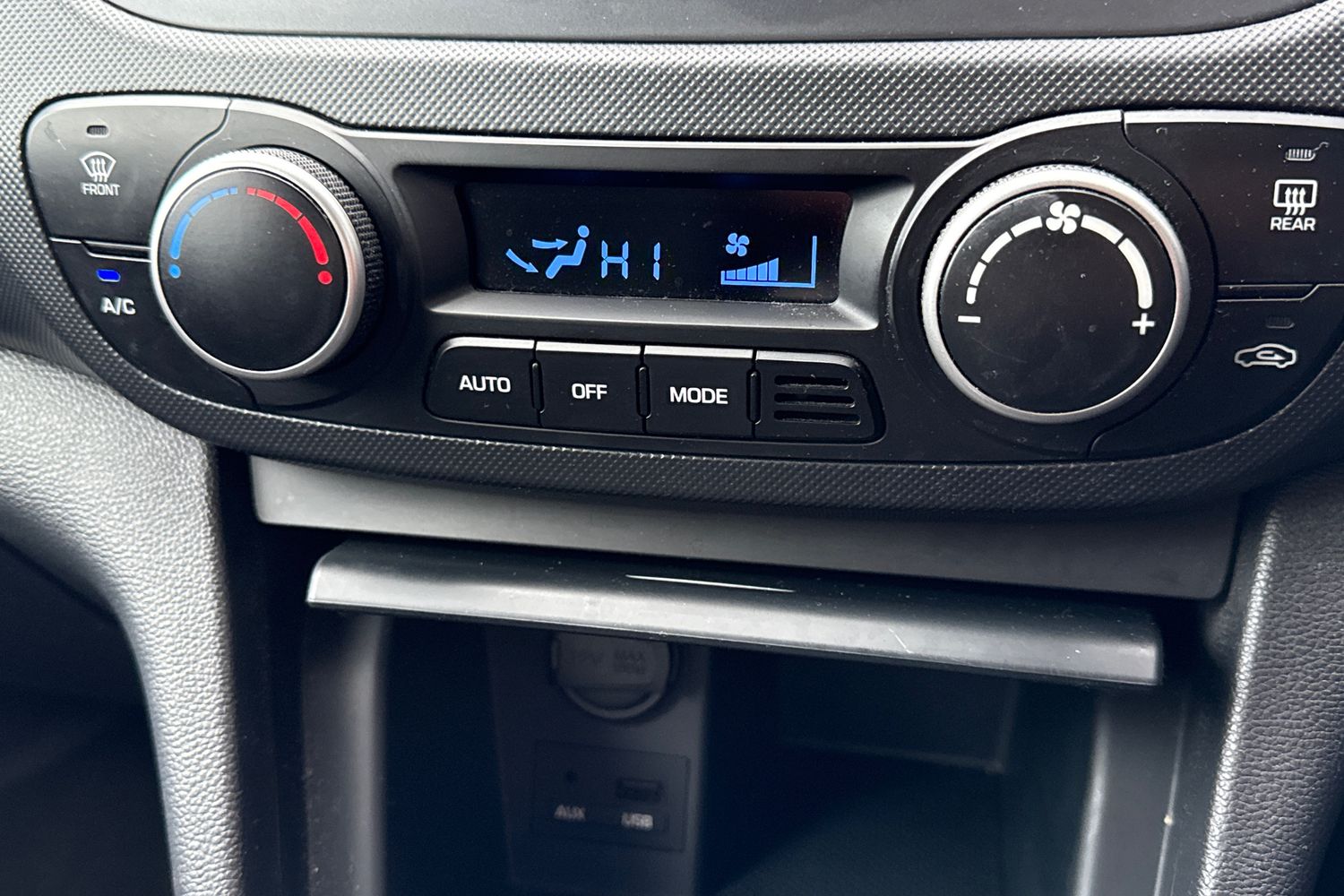 Used Hyundai i10 2017 for sale - 77275404: Photo 21