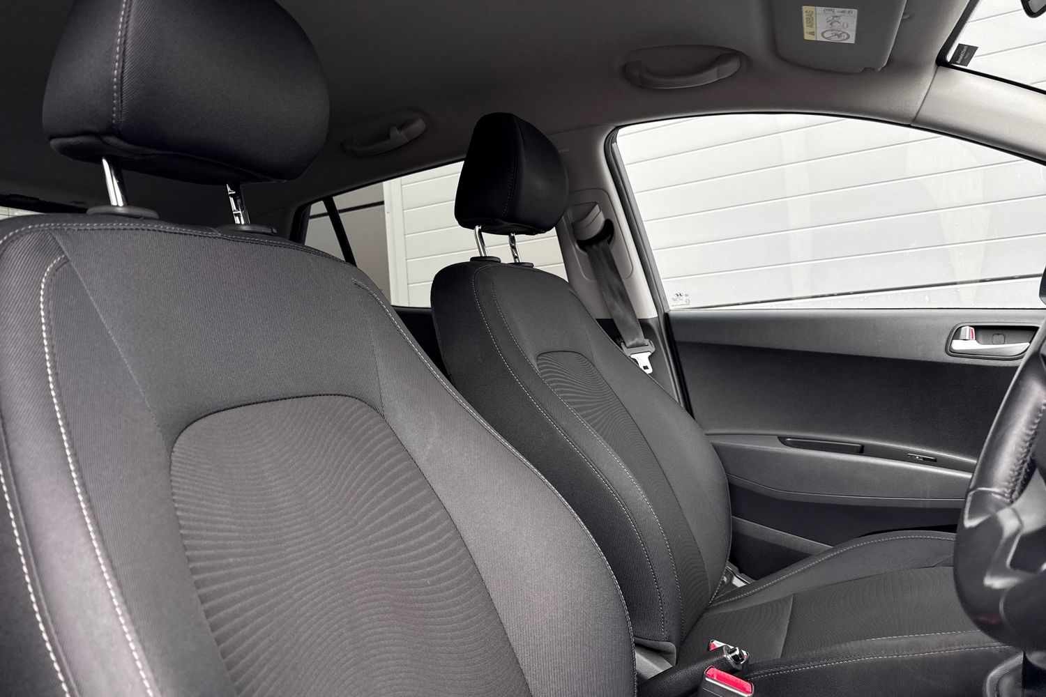 Used Hyundai i10 2017 for sale - 77275404: Photo 24