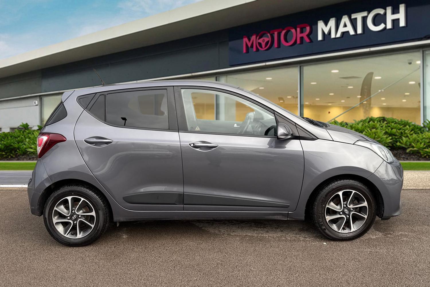 Used Hyundai i10 2017 for sale - 77275404: Photo 3