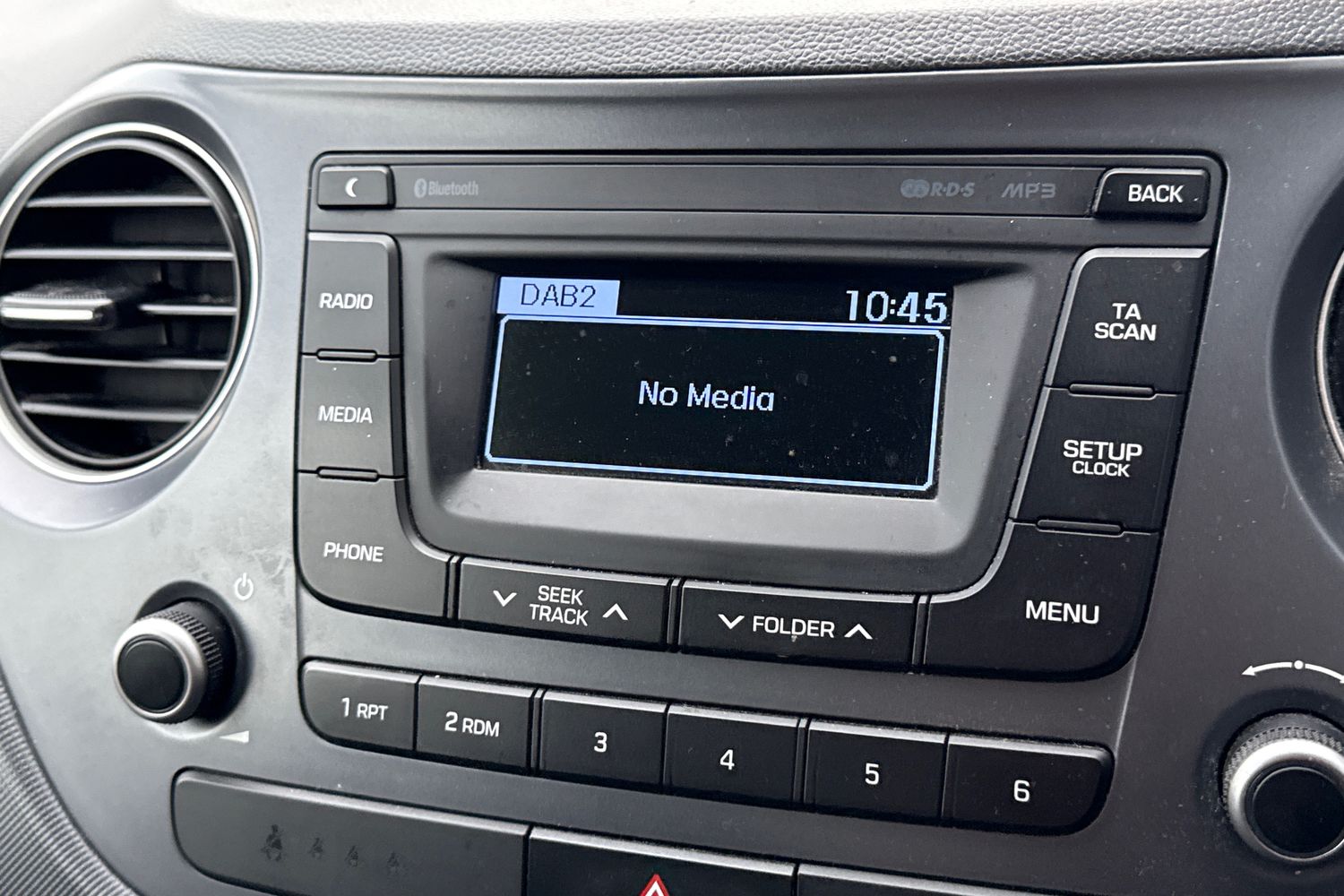 Used Hyundai i10 2017 for sale - 77275404: Photo 40