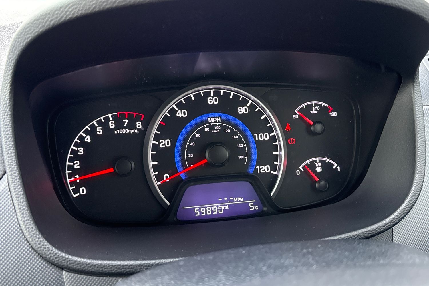 Used Hyundai i10 2017 for sale - 77275404: Photo 52