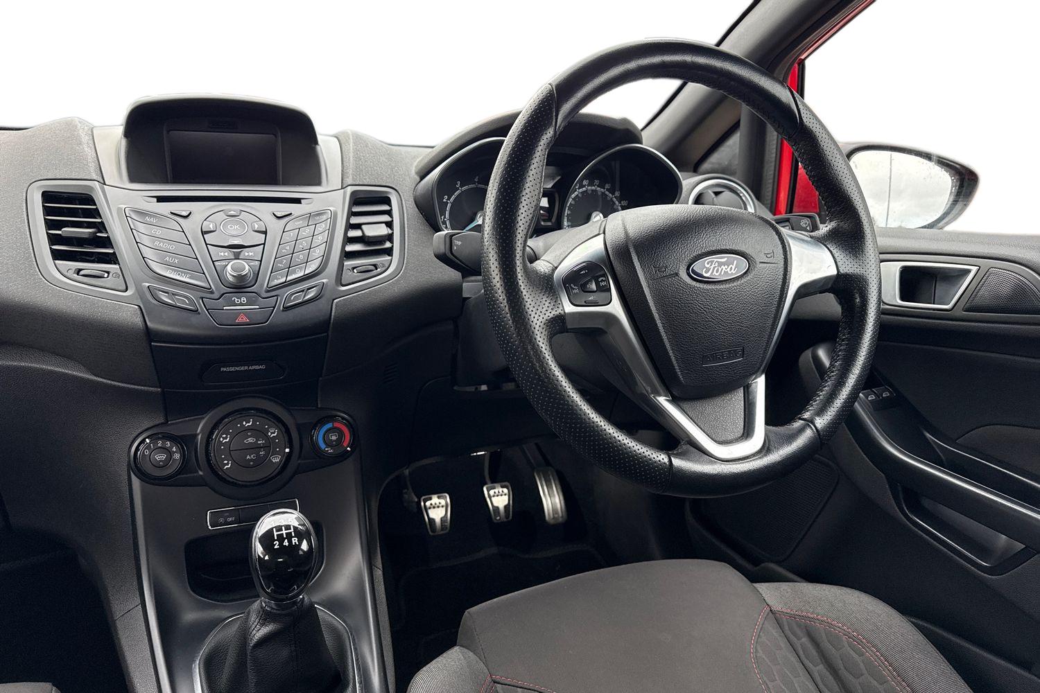 Used Ford Fiesta 2016 for sale - 76692263: Photo 13