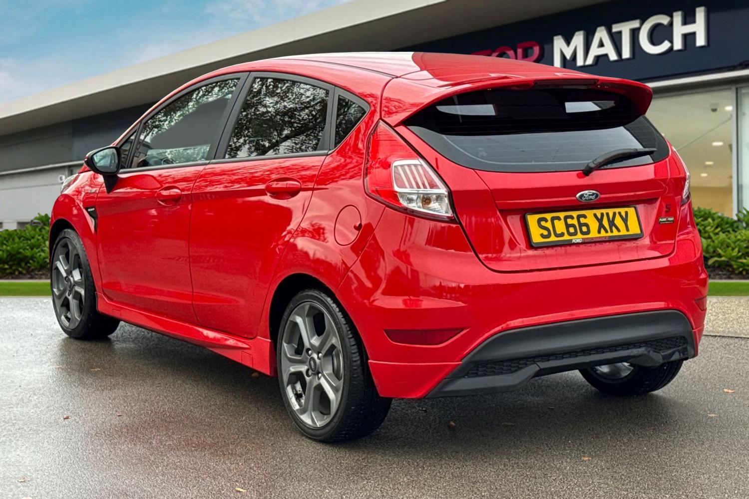 Used Ford Fiesta 2016 for sale - 76692263: Photo 2