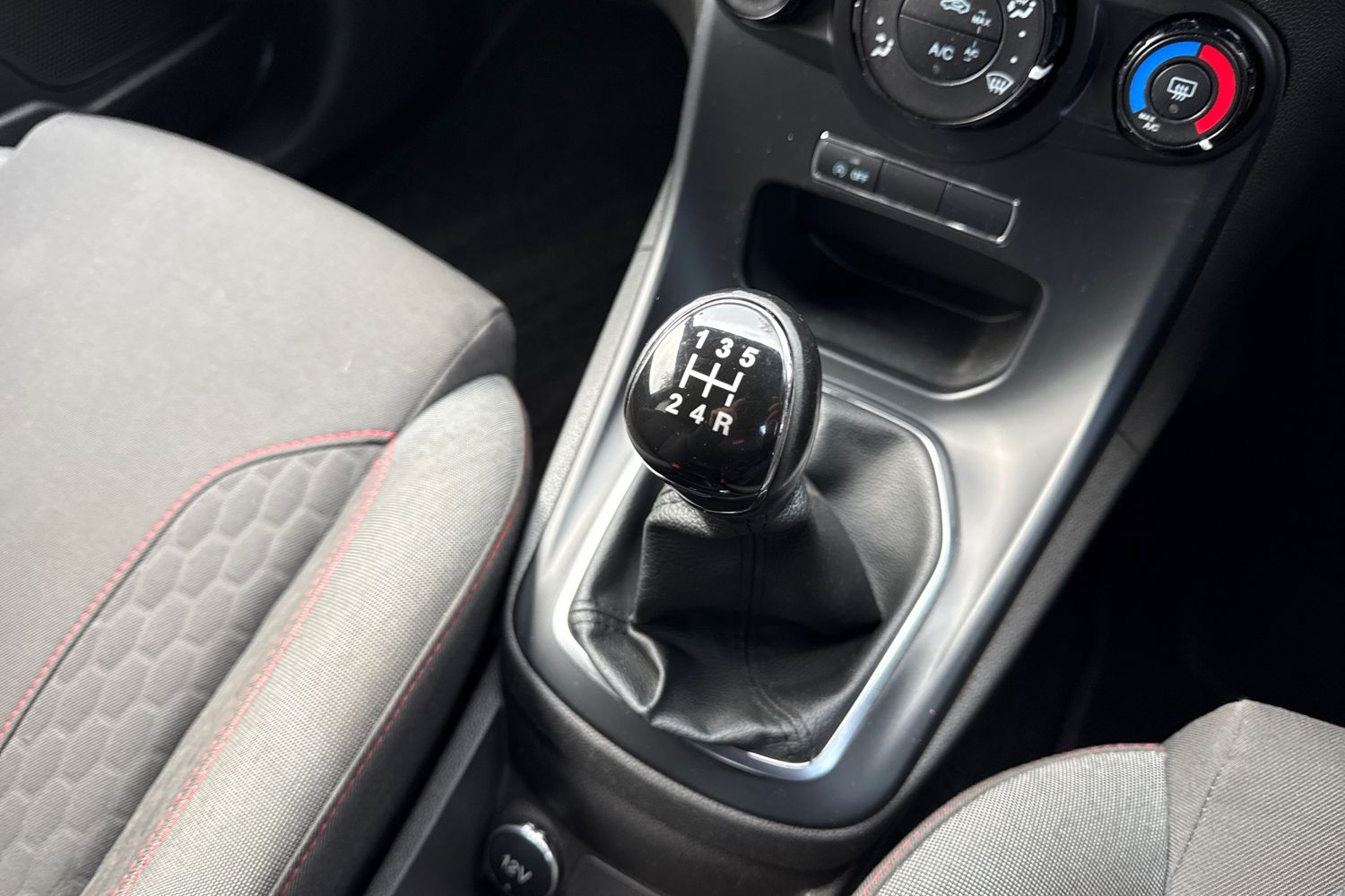 Used Ford Fiesta 2016 for sale - 76692263: Photo 20