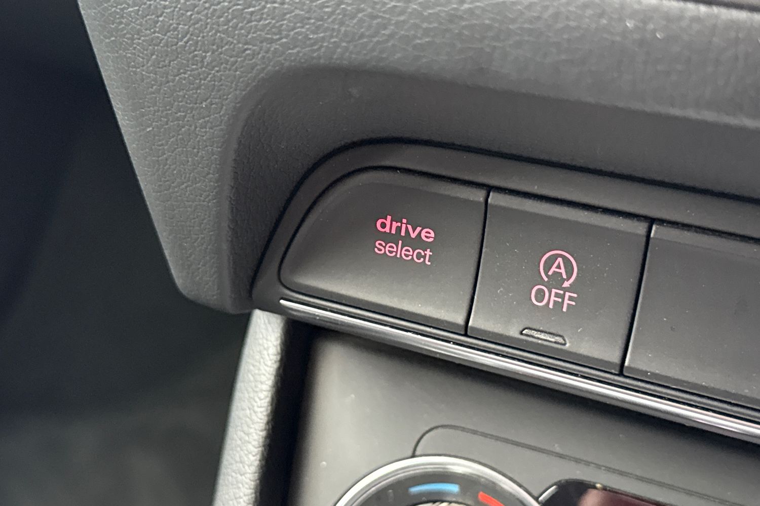 Used Audi Q3 2018 for sale - 77451092: Photo 61