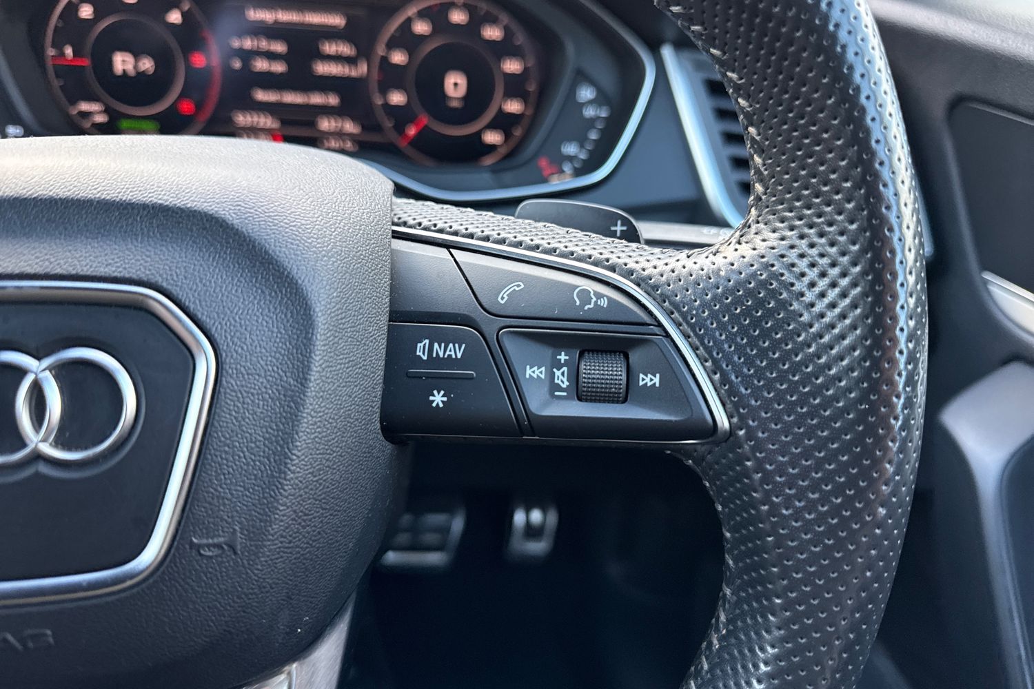 Used Audi Q5 2019 for sale - 76390968: Photo 56