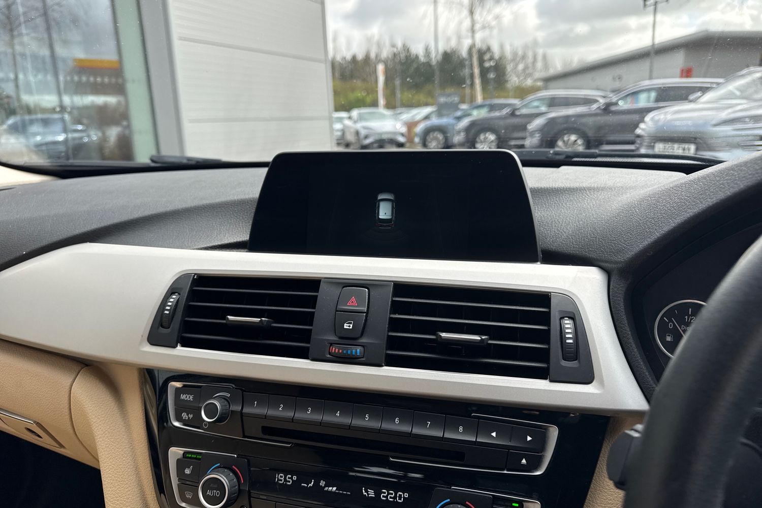 Used BMW 3 Series 2018 for sale - 78070000: Photo 36