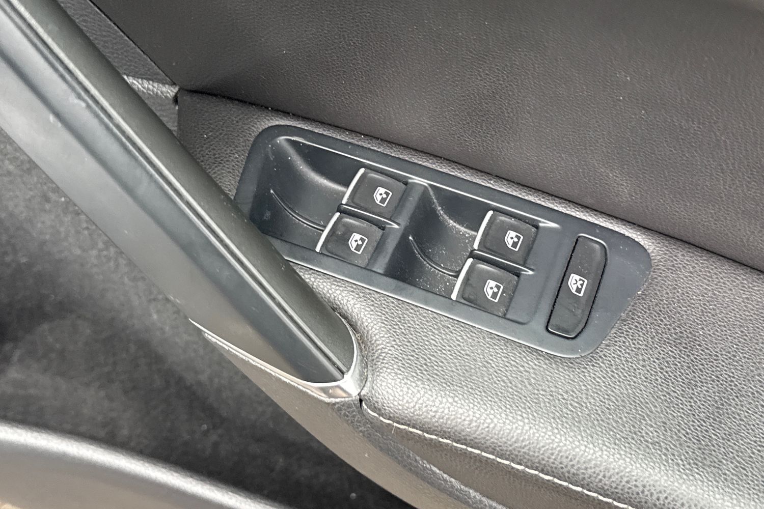 Used Volkswagen Golf 2018 for sale - 78043542: Photo 42