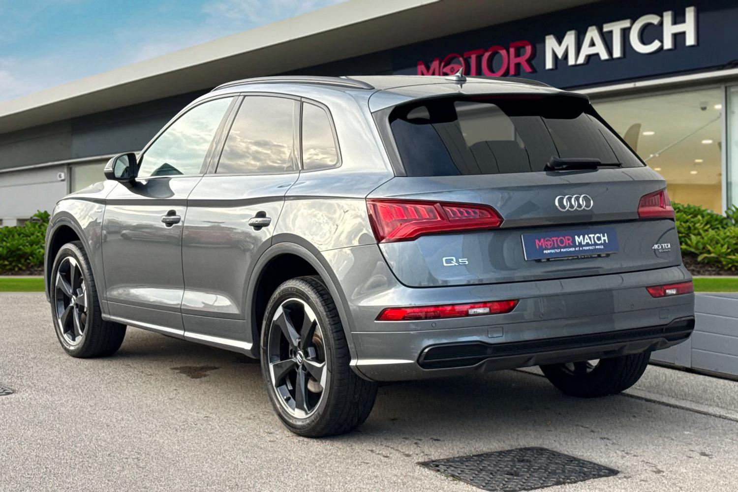 Used Audi Q5 2020 for sale - 76535329: Photo 2