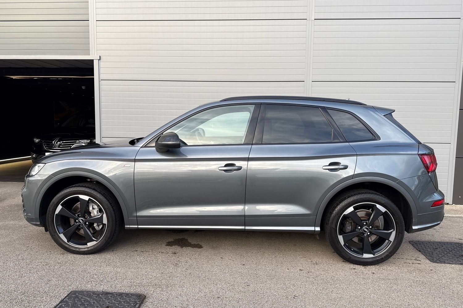 Used Audi Q5 2020 for sale - 76535329: Photo 32