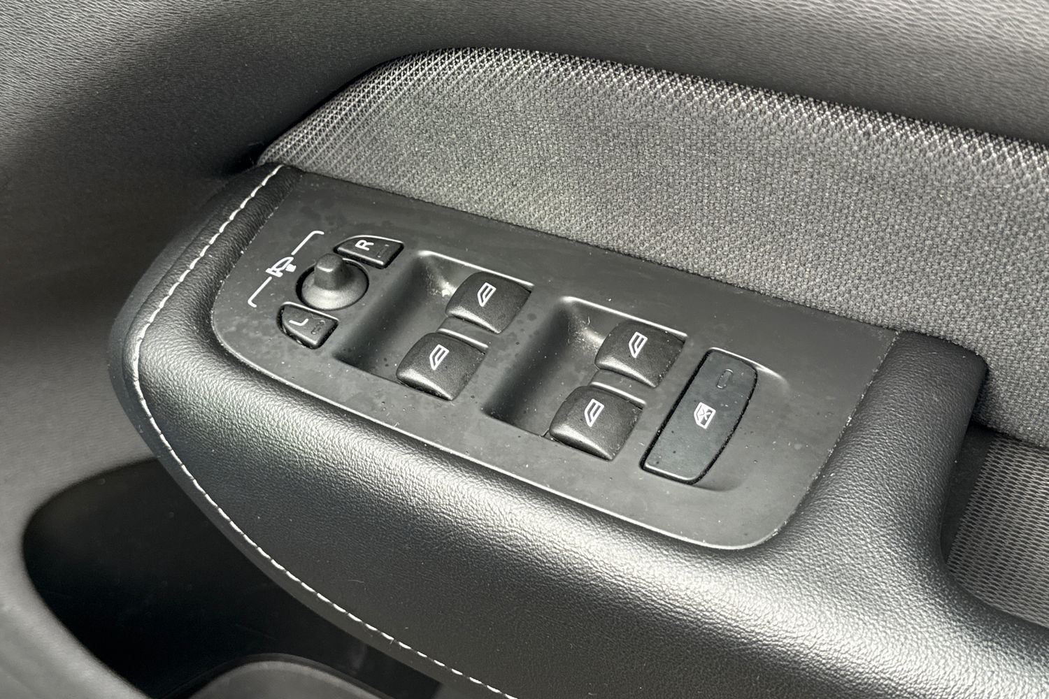 Used Volvo XC60 2021 for sale - 76330777: Photo 40