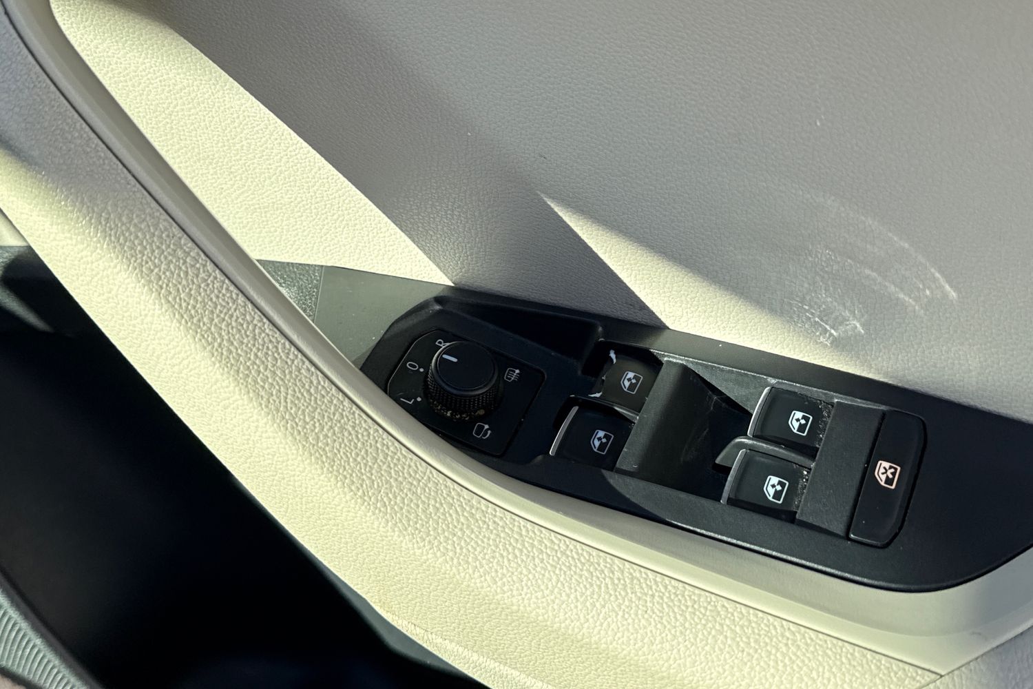 Used Skoda Karoq 2019 for sale - 76636897: Photo 46