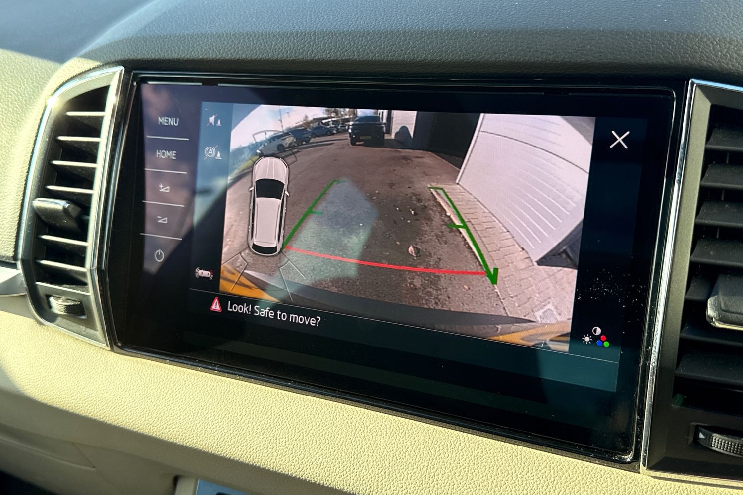 Used Skoda Karoq 2019 for sale - 76636897: Photo 61