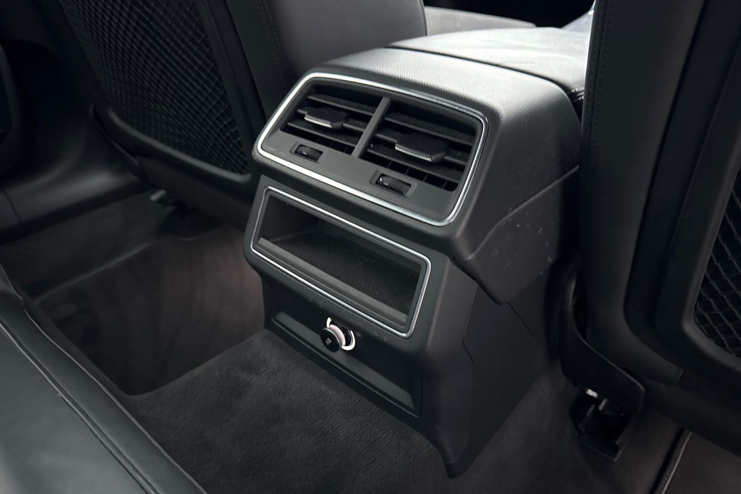 Used Audi A6 Saloon 2018 for sale - 77152467: Photo 38