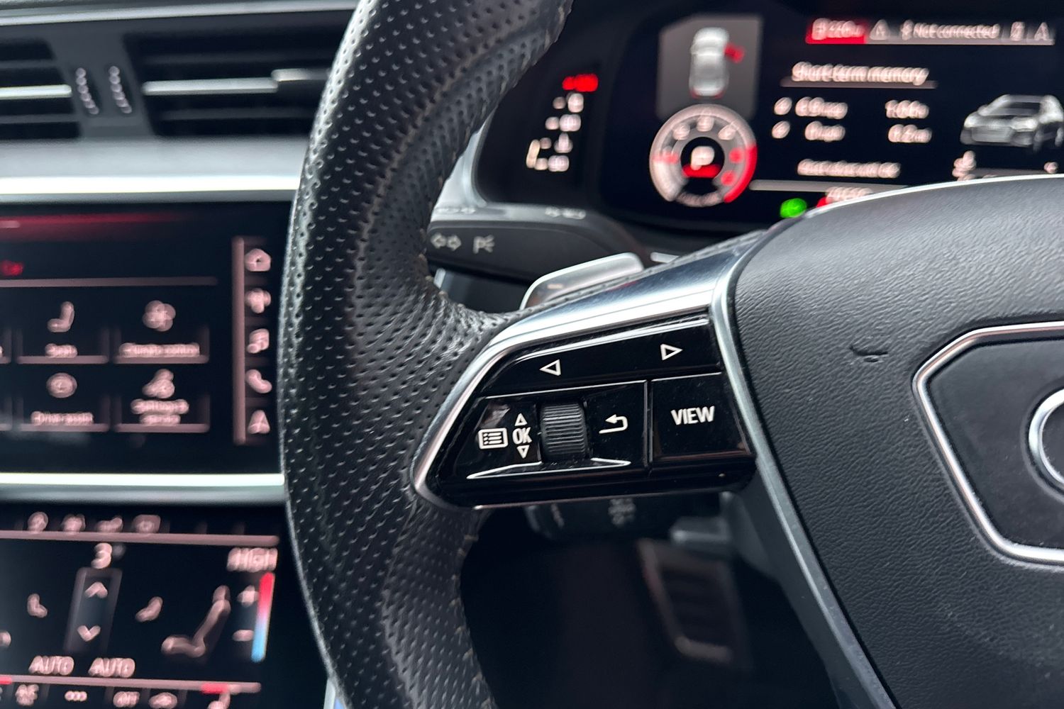 Used Audi A6 Saloon 2018 for sale - 77152467: Photo 55