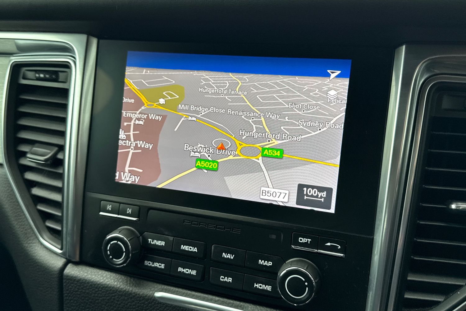 Used Porsche Macan 2017 for sale - 77733611: Photo 17