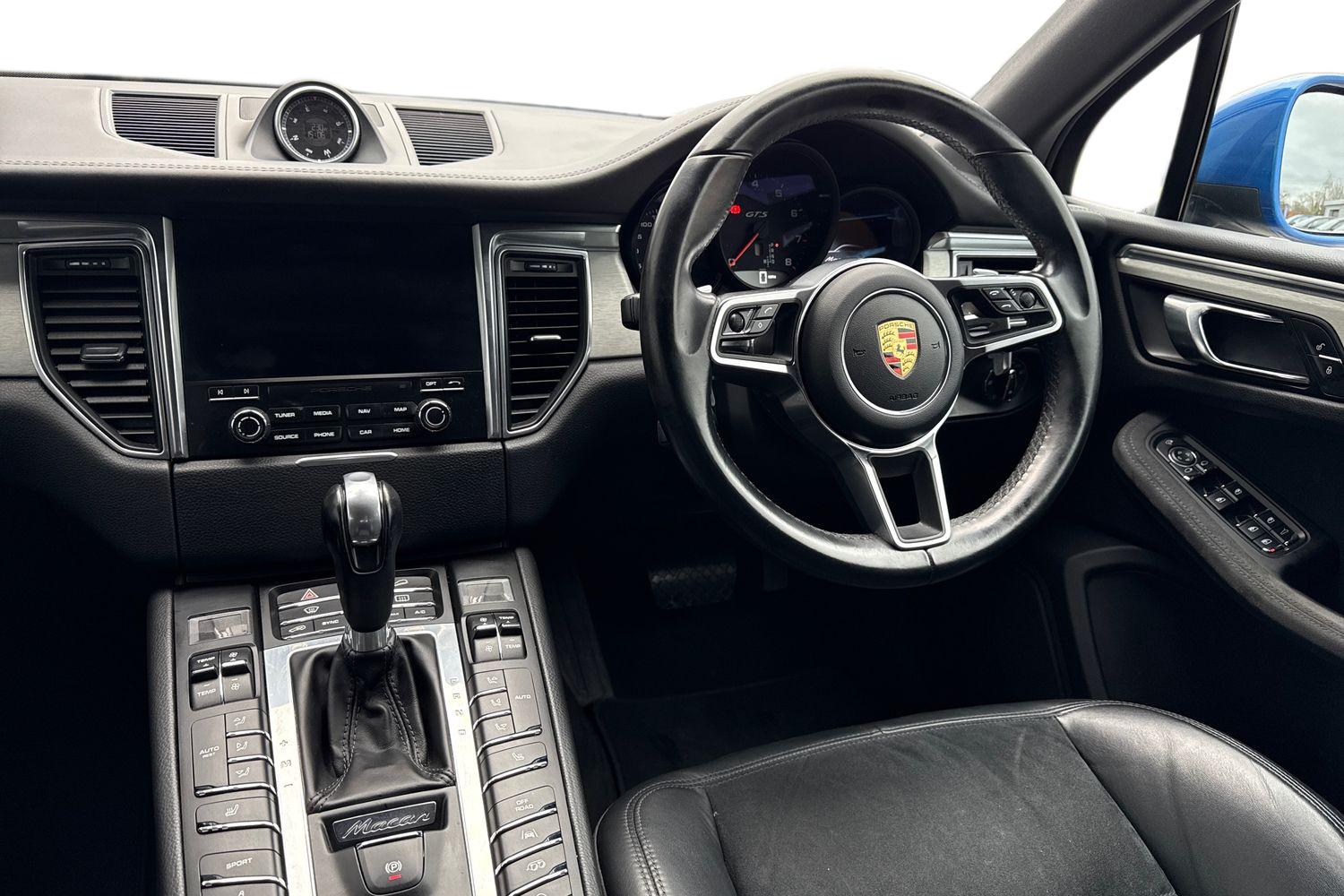 Used Porsche Macan 2017 for sale - 77733611: Photo 18