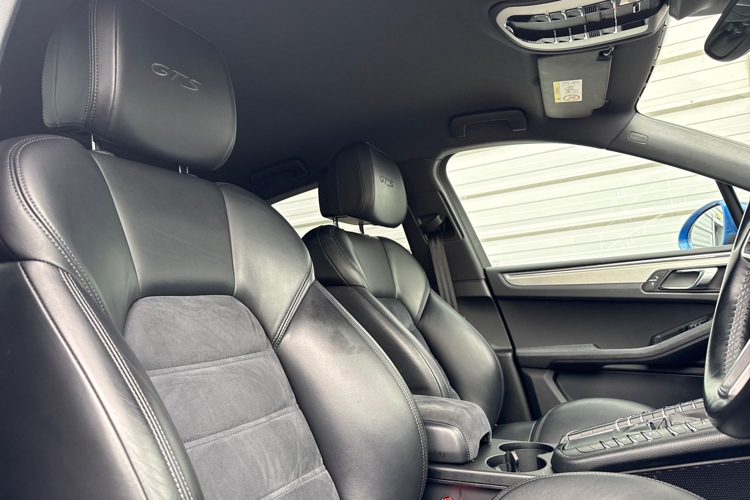 Used Porsche Macan 2017 for sale - 77733611: Photo 24