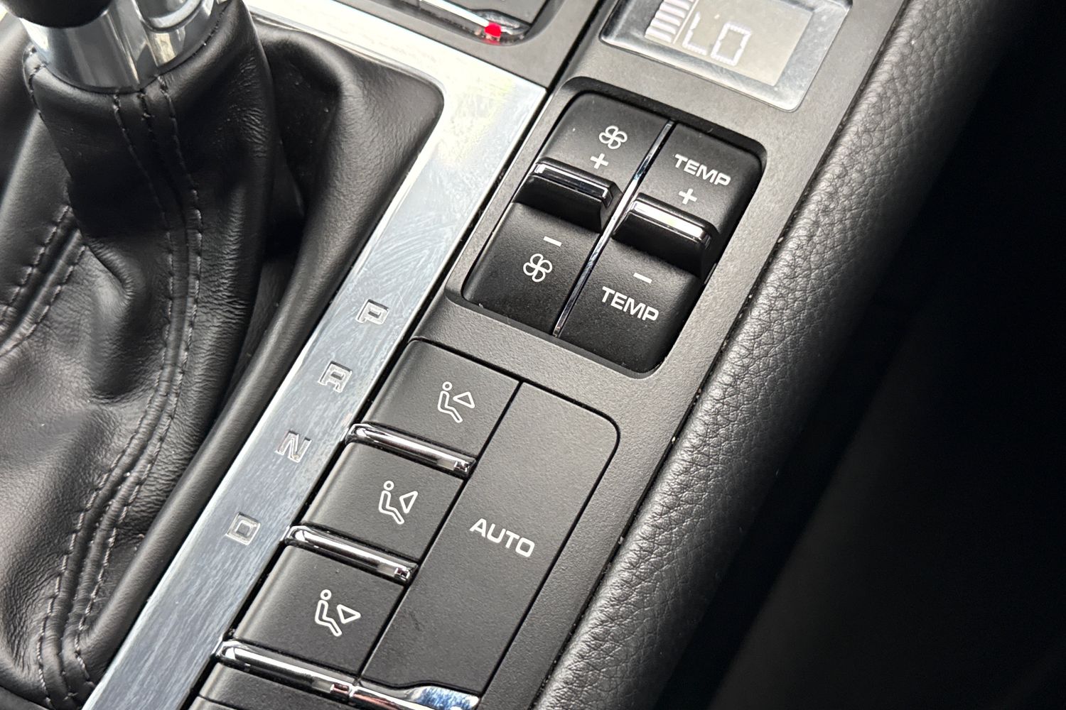 Used Porsche Macan 2017 for sale - 77733611: Photo 48