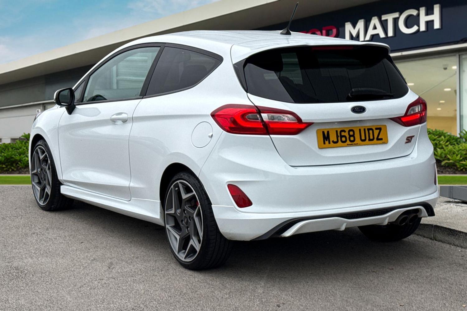 Used Ford Fiesta 2018 for sale - 76286652: Photo 2