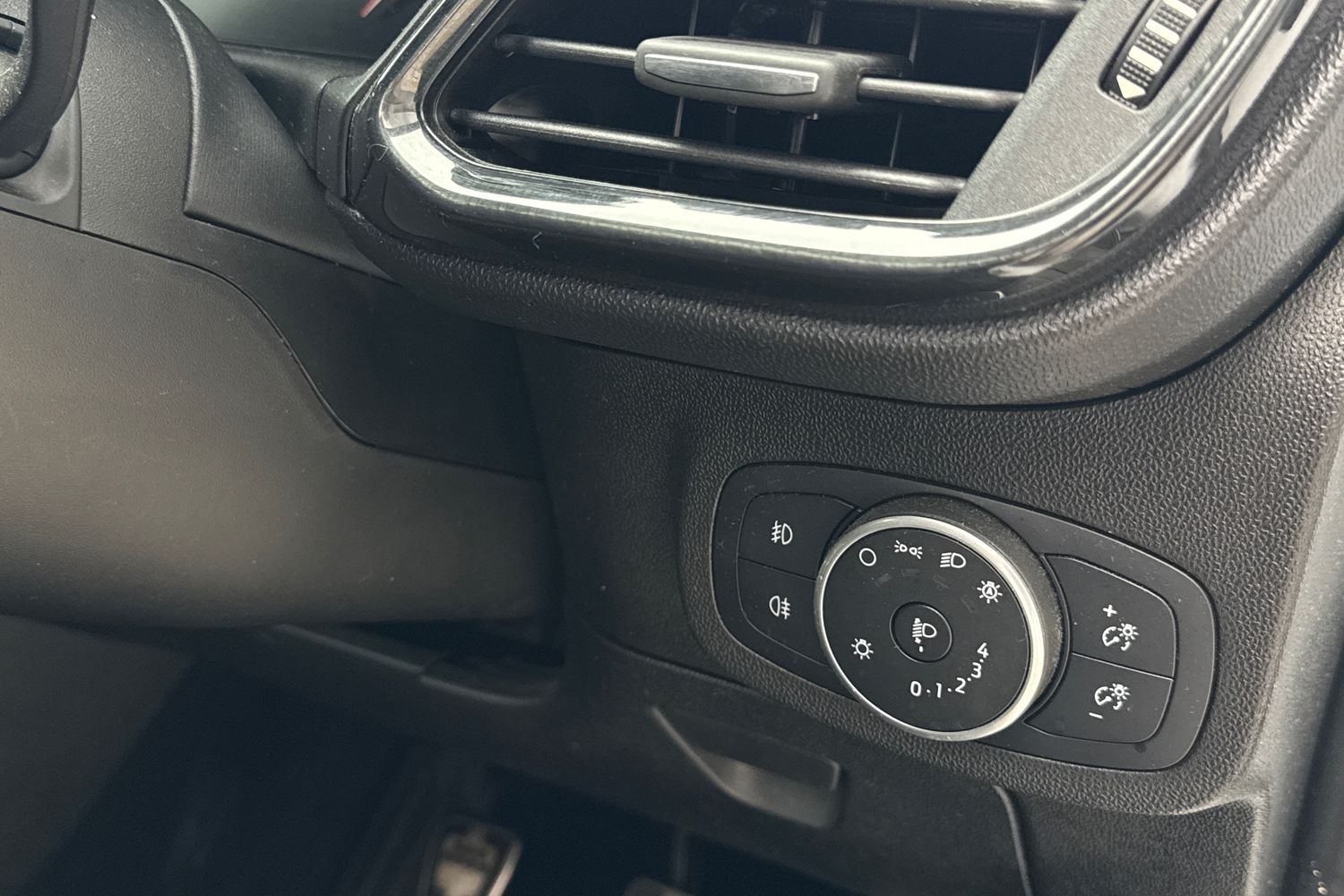 Used Ford Fiesta 2018 for sale - 76286652: Photo 41