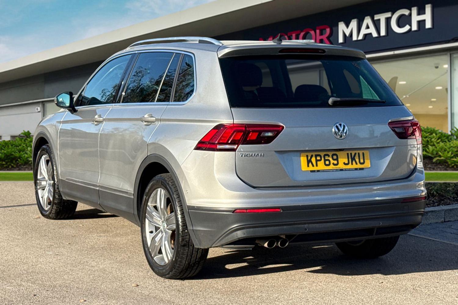 Used Volkswagen Tiguan 2019 for sale - 76604154: Photo 2